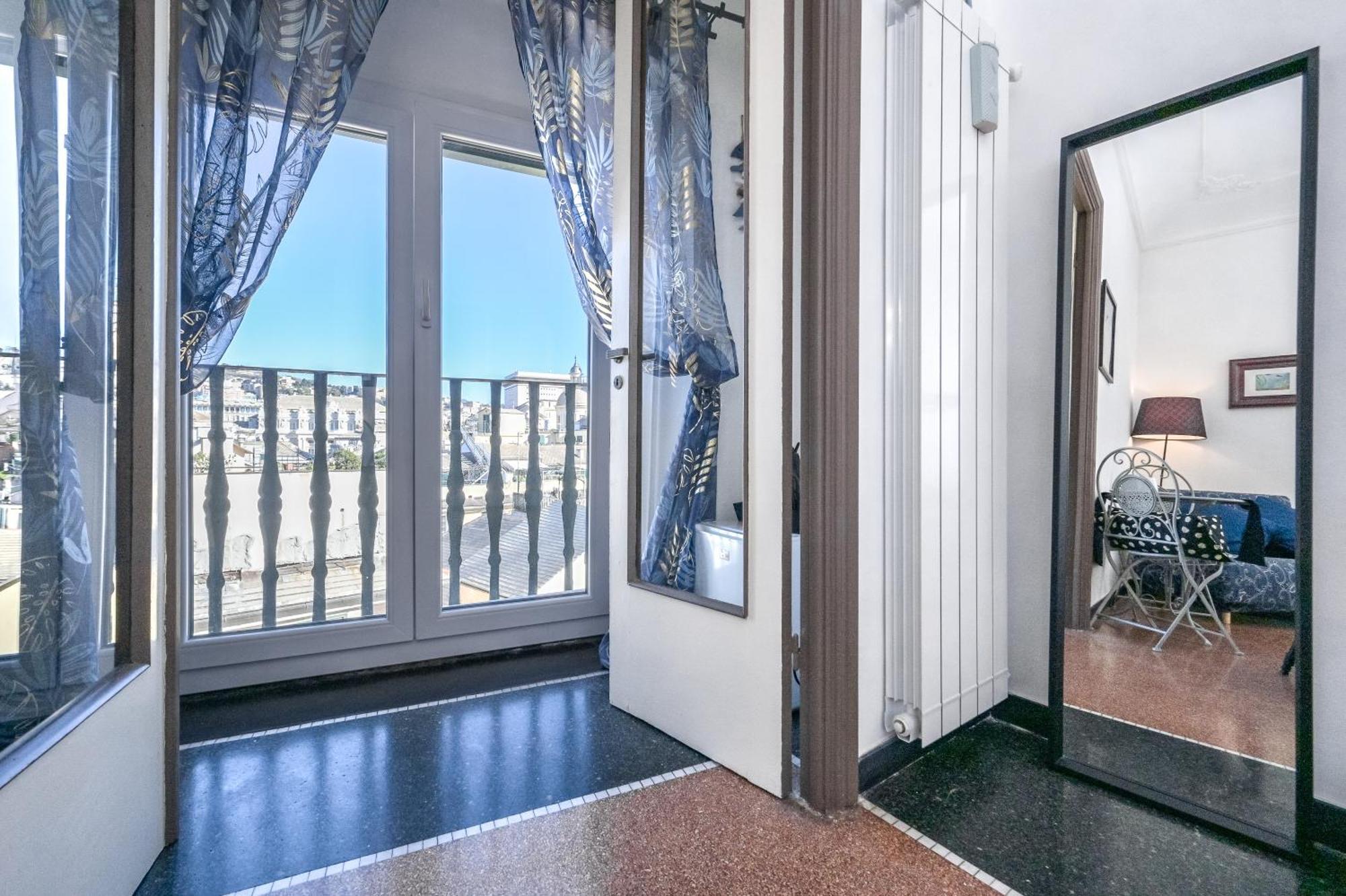 Lovely Room On Rooftops - Genovainrelax Экстерьер фото