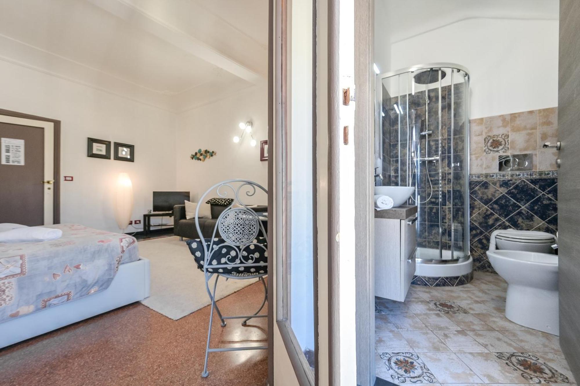 Lovely Room On Rooftops - Genovainrelax Экстерьер фото